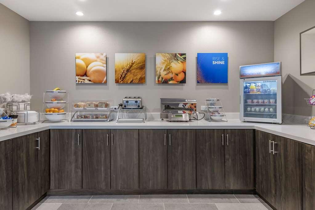Comfort Inn & Suites Jacksonville - Orange Park Near Naval Air Station Restaurant photo