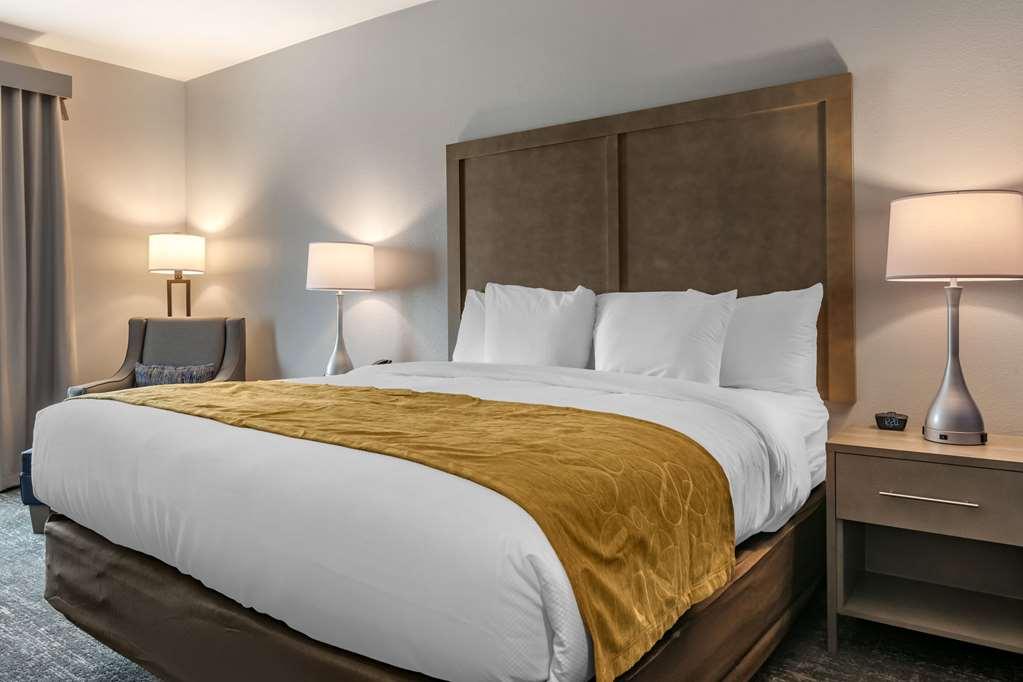 Comfort Inn & Suites Jacksonville - Orange Park Near Naval Air Station Room photo